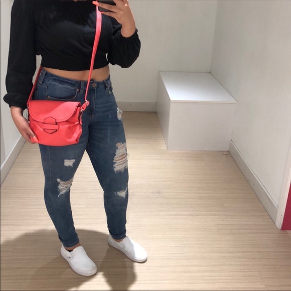 MoDa New York Handbags - HP. Coral mini cross body bag